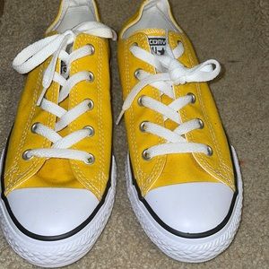 Size 3 converse